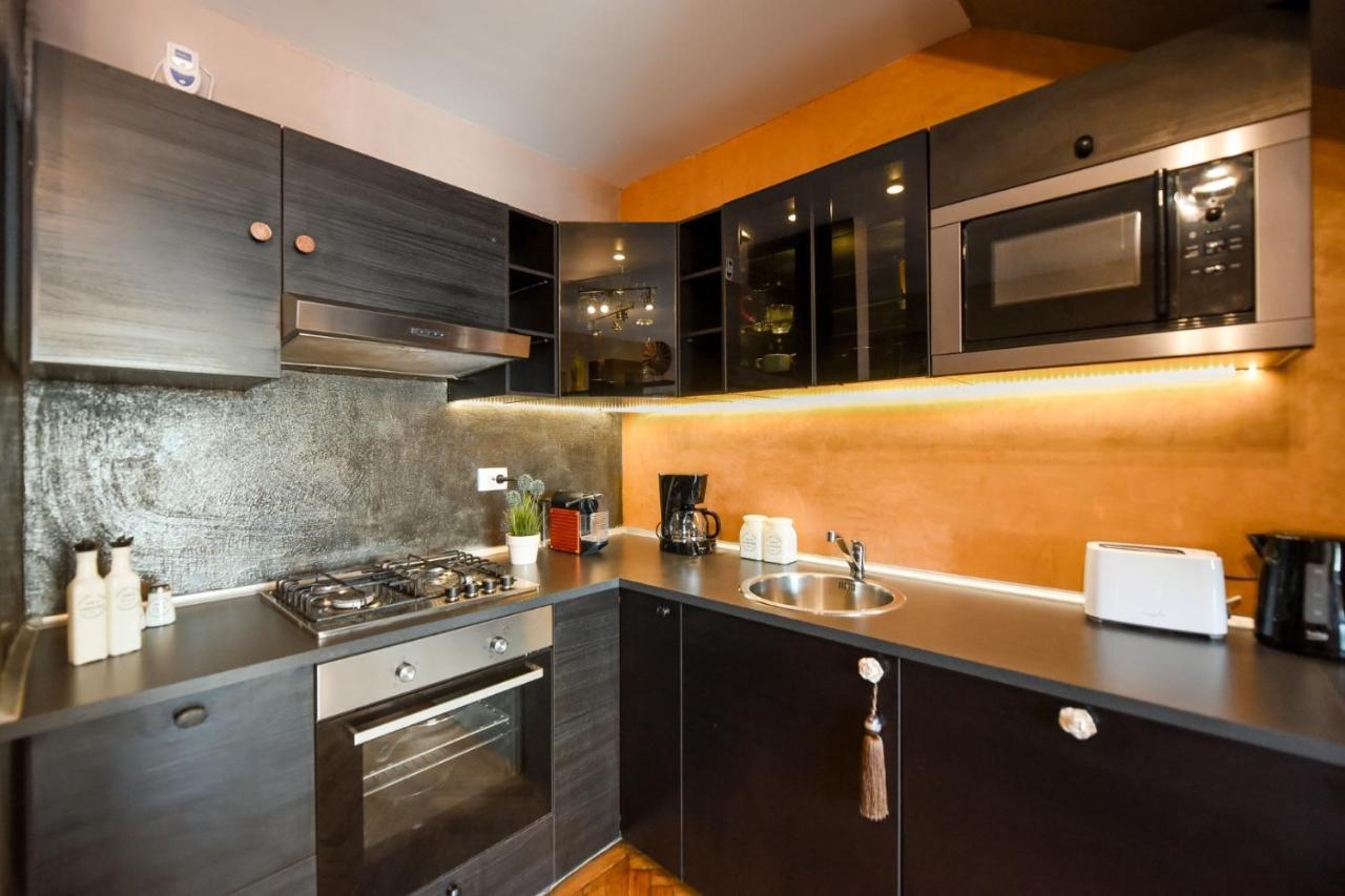 Spectacular Views & Modern Comfort: Your Dream Duplex In Central Bucharest Apartment Bagian luar foto